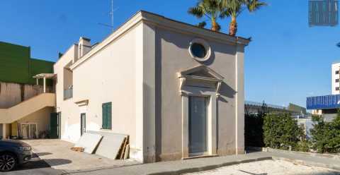 Bari, quella misconosciuta chiesetta nascosta in via Bellomo: era la cappella dei Sylos Labini